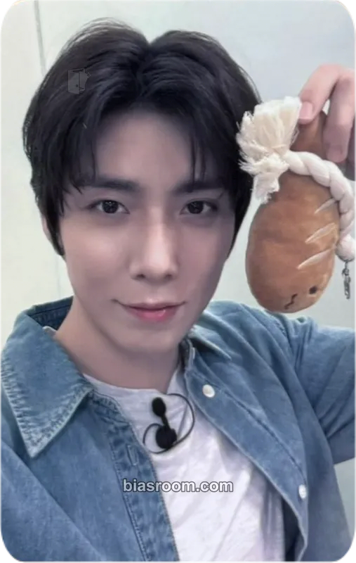 Hwiyoung About Love Photocard - SF9 - SF9 K-pop photocard