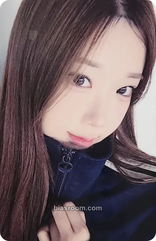 Chaewon Love XX Photocard - CLASSy - CLASSy K-pop photocard