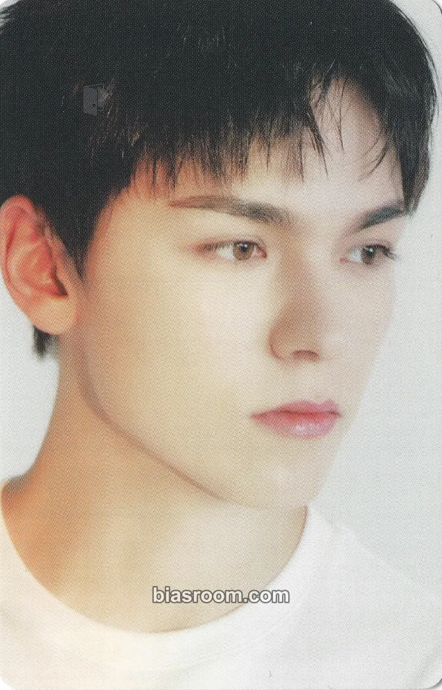 Vernon 17 IS RIGHT HERE Photocard - SEVENTEEN - SEVENTEEN K-pop photocard