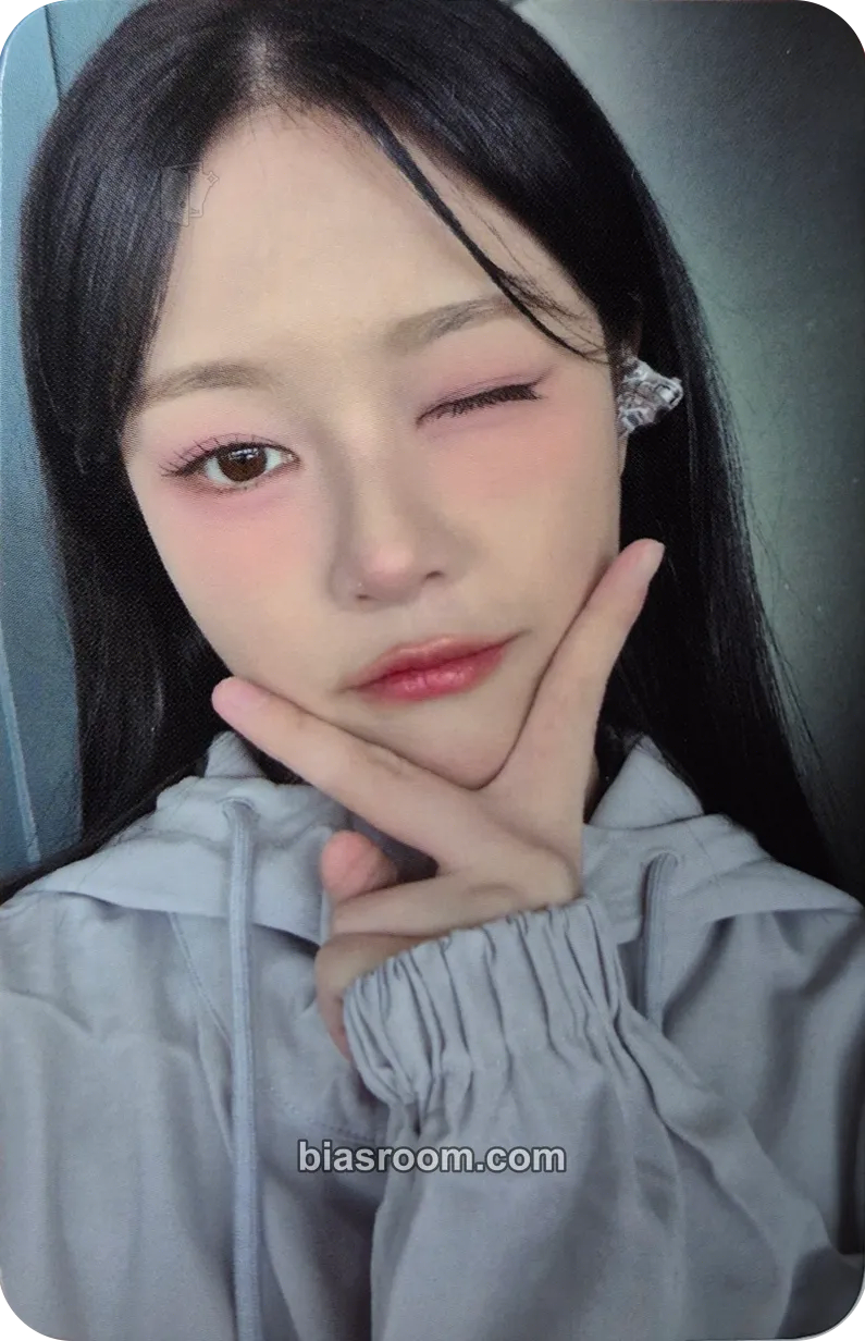 HyunJin It Was Love Photocard - Latency - Latency K-pop photocard