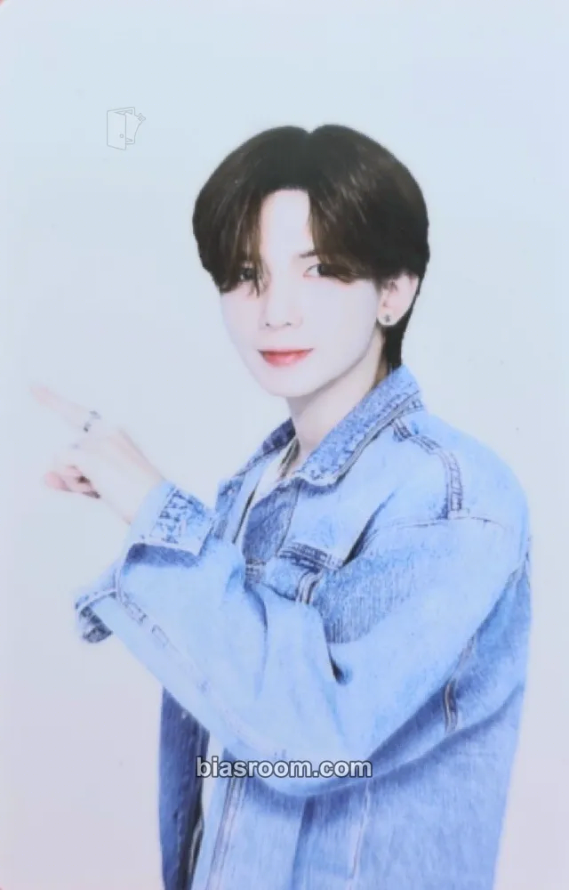 Yeosang Destiny's Memories Exhibition Photocard - ATEEZ - ATEEZ K-pop photocard