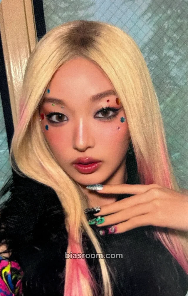 KATSEYE - Yoonchae - WILD Album soundwave pob (pre-order benefit)