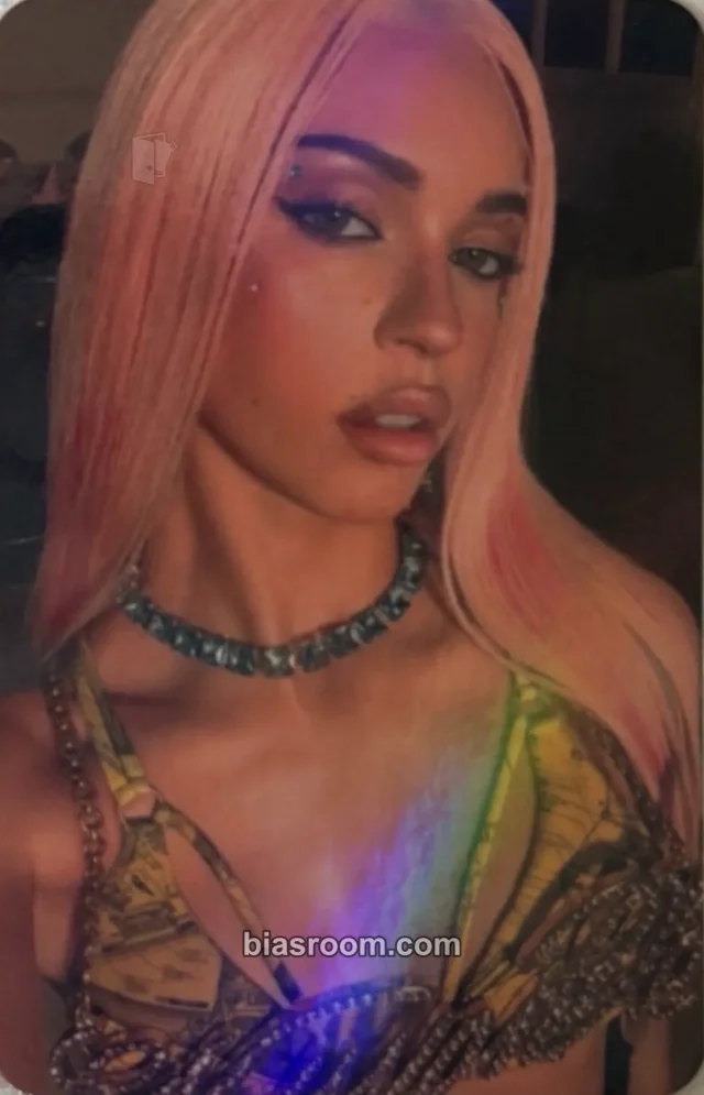 KATSEYE - Daniela - WILD Album soundwave lucky draw (LD) holographic (hologram)