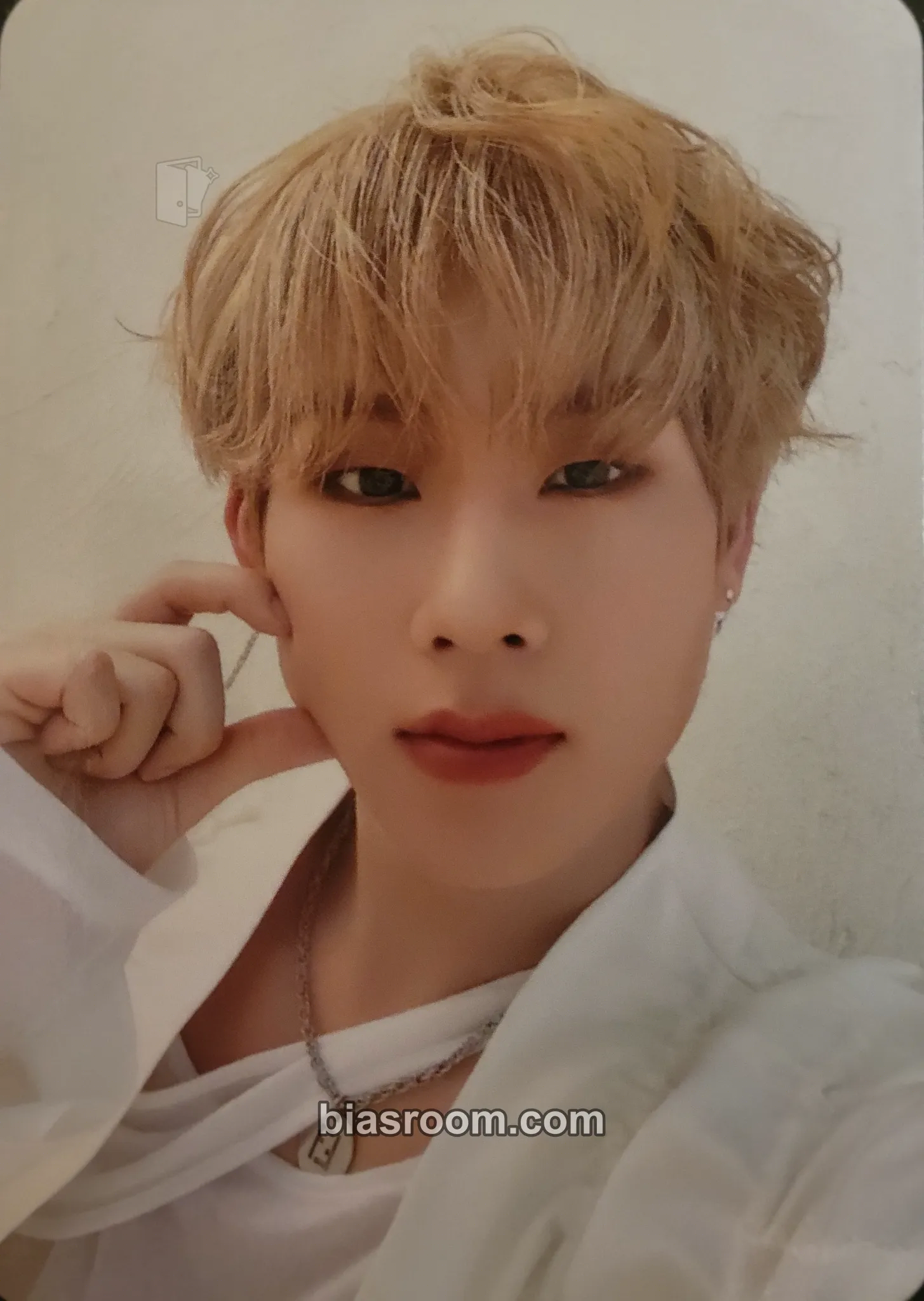 Joohoney Lights Photocard - MONSTA X - MONSTA X K-pop photocard
