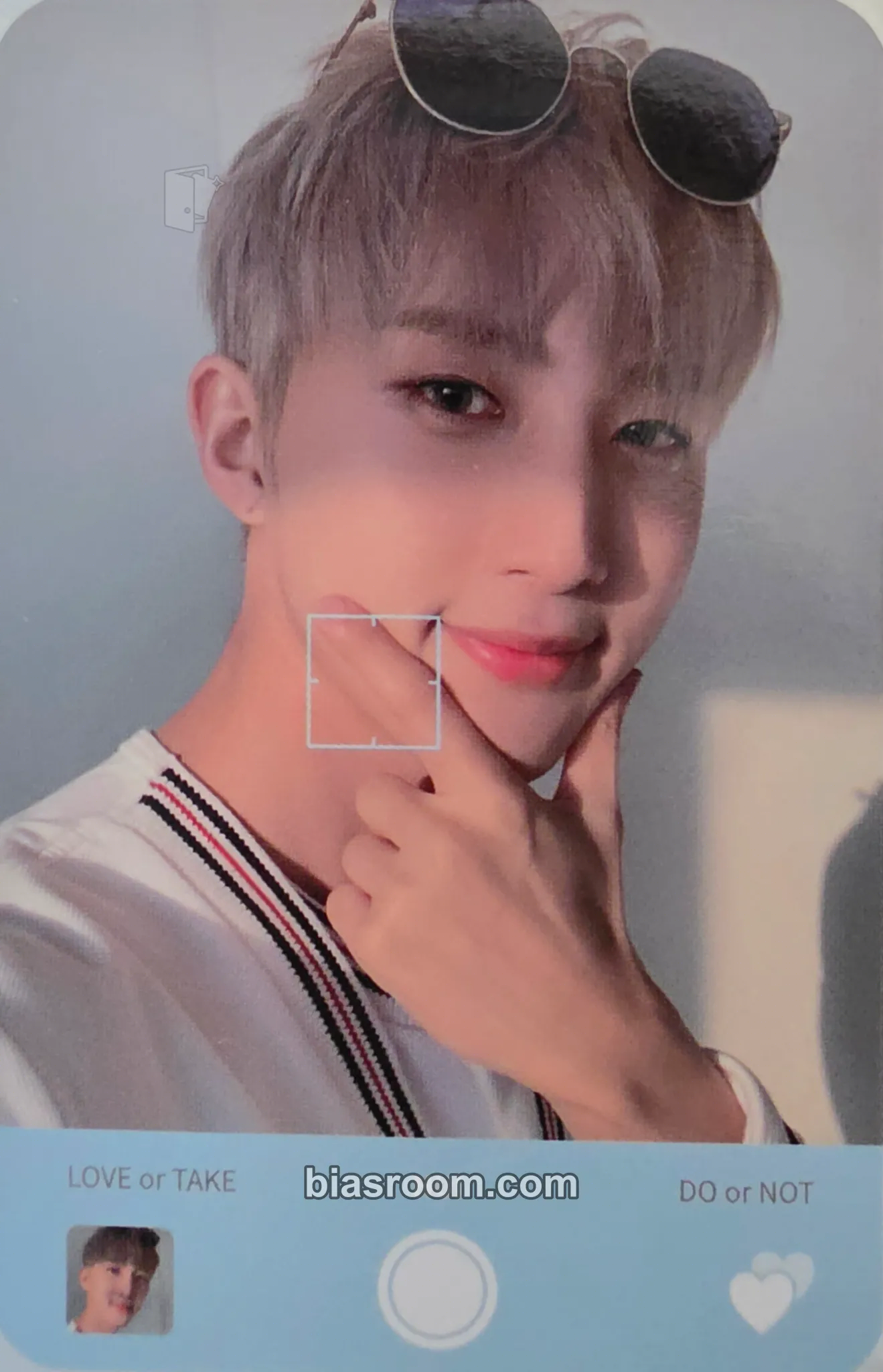 Hui LOVE or TAKE Photocard - PENTAGON - PENTAGON K-pop photocard
