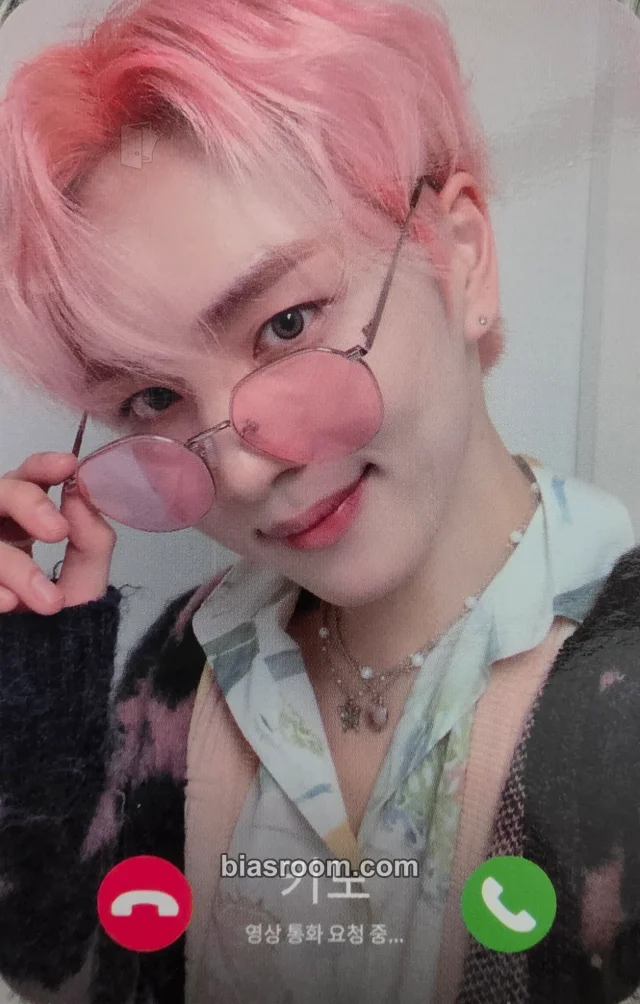PENTAGON - Kino - LOVE or TAKE Album romantic version album photocard