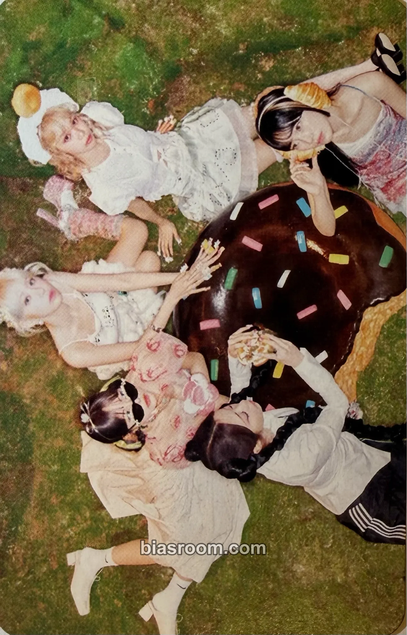 CRAZY Photocard - LE SSERAFIM - LE SSERAFIM K-pop photocard