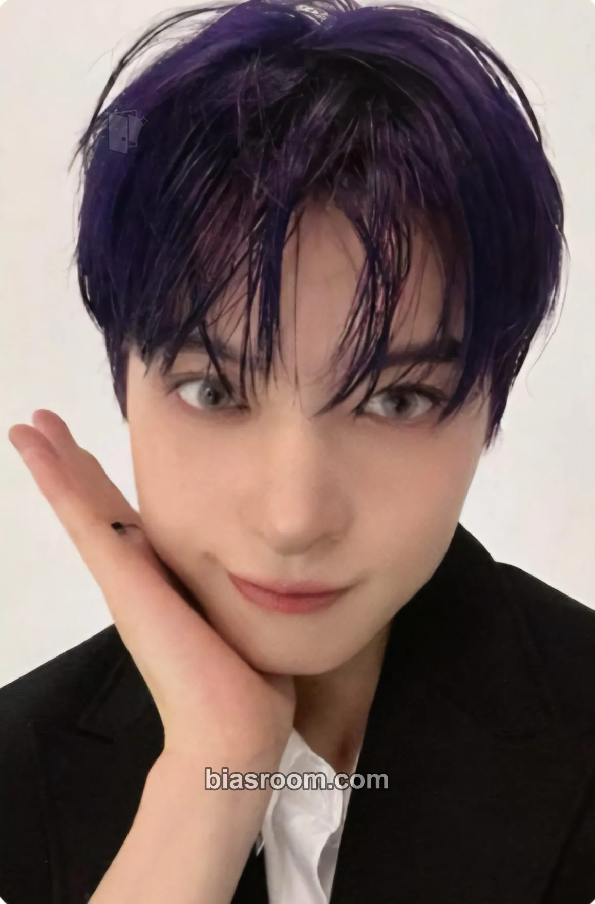 Hwichan iykyk Photocard - Omega X - Omega X K-pop photocard