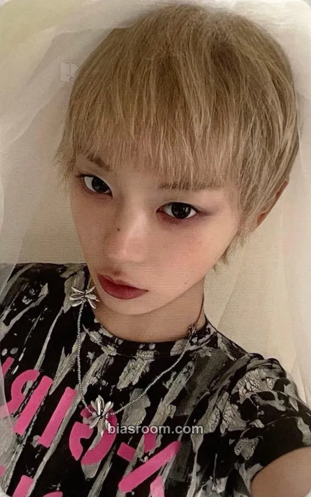 Moka MAMIHLAPINATAPAI Photocard - ILLIT - ILLIT K-pop photocard