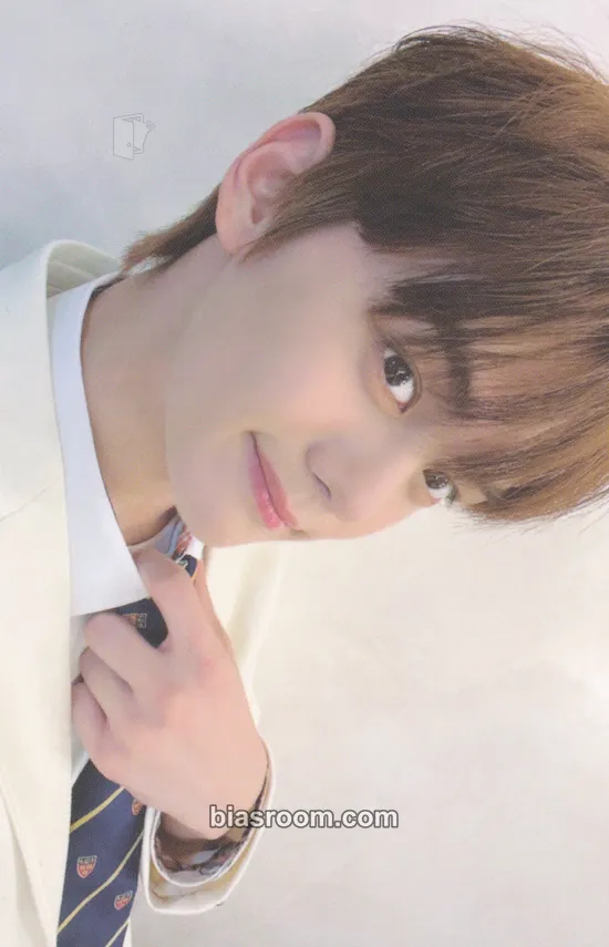 Gyuvin ZB1 x Skoolooks Photocard - ZEROBASEONE - ZEROBASEONE K-pop photocard