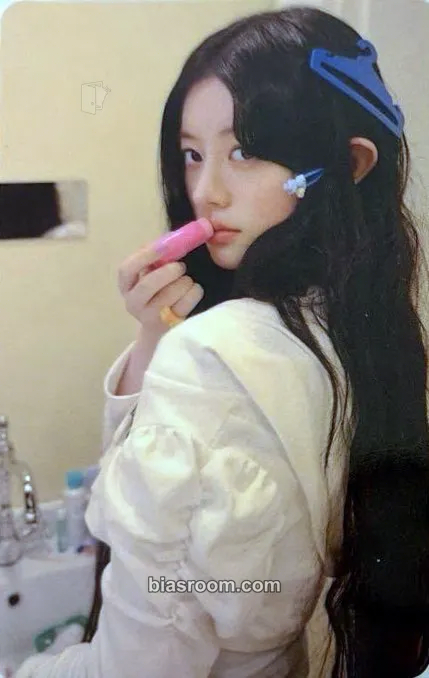 Minju MAMIHLAPINATAPAI Photocard - ILLIT - ILLIT K-pop photocard