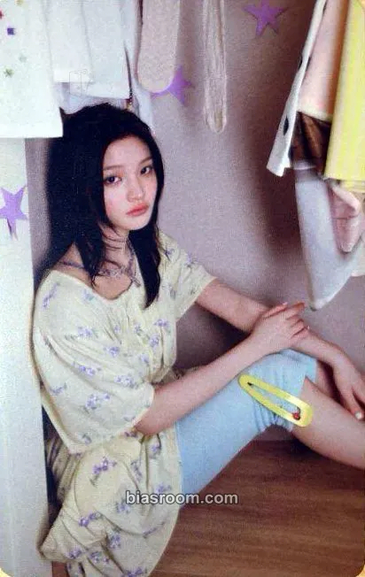 Iroha MAMIHLAPINATAPAI Photocard - ILLIT - ILLIT K-pop photocard