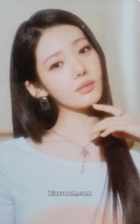 Rora CHOOM Photocard - BABYMONSTER - BABYMONSTER K-pop photocard