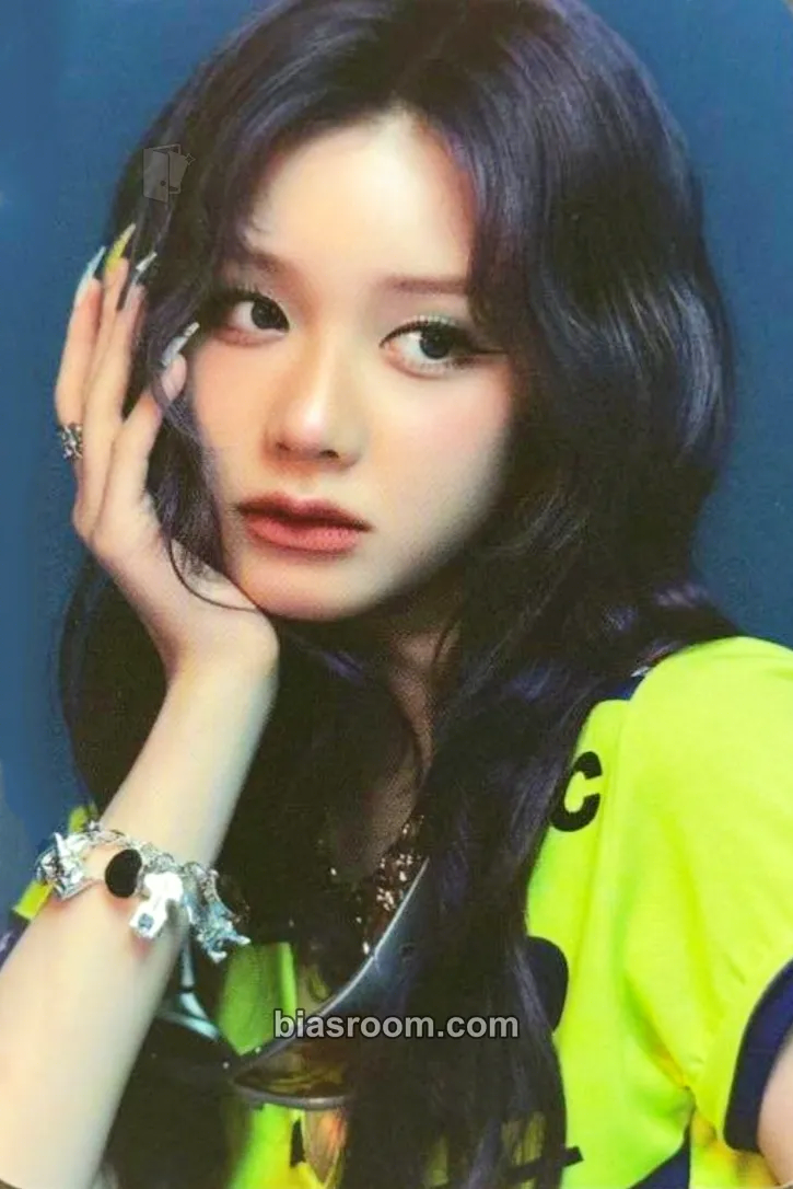 Pharita CHOOM Photocard - BABYMONSTER - BABYMONSTER K-pop photocard