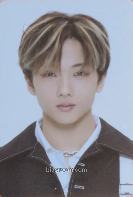 Jisung Beyond LIVE – "Beyond the Dream Show" Online Concert Photocard - NCT DREAM - NCT DREAM K-pop photocard