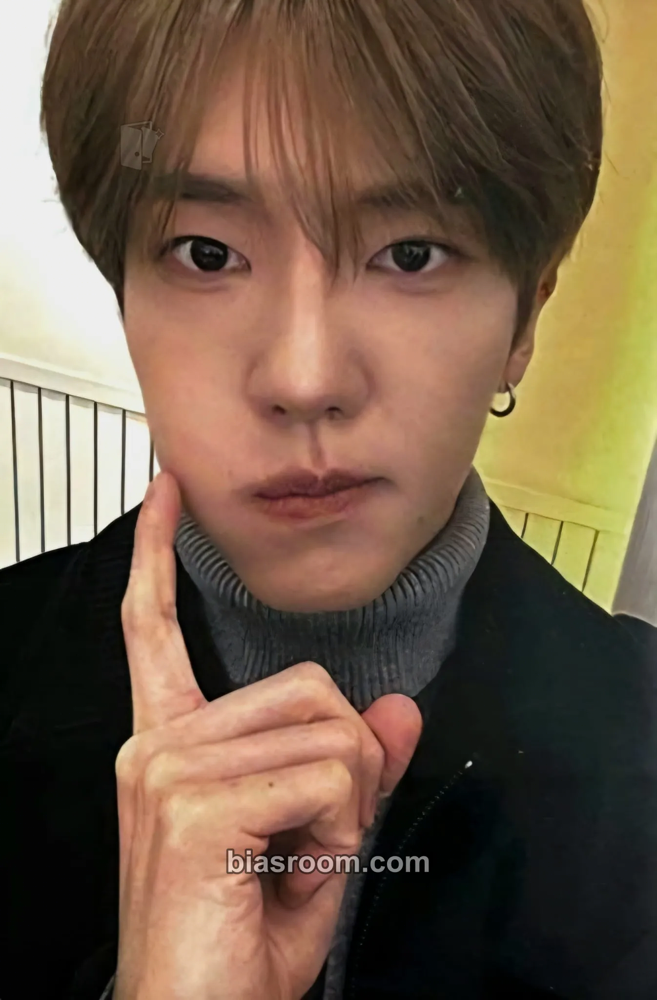 Junghoon iykyk Photocard - Omega X - Omega X K-pop photocard
