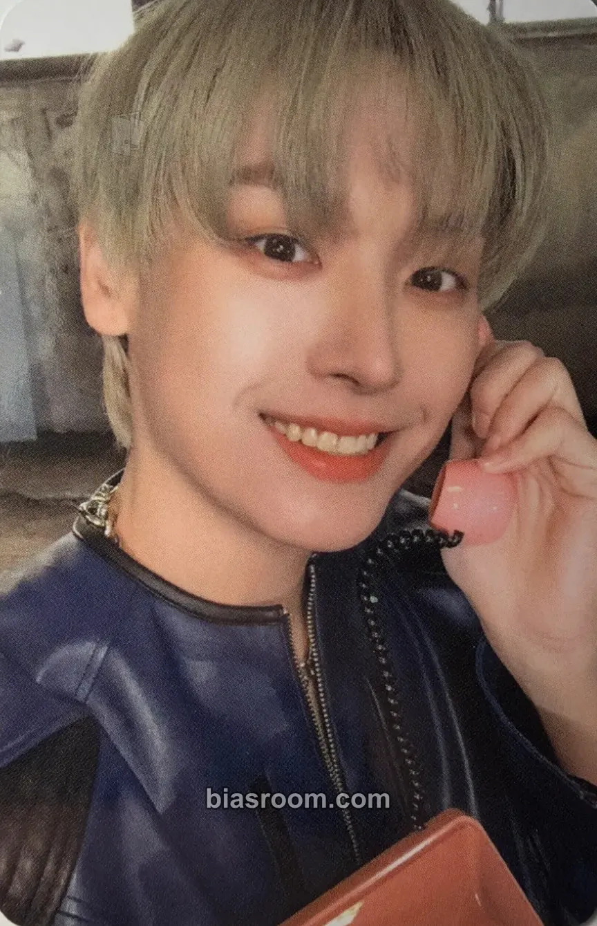 Inseong LOVE RACE Photocard - SF9 - SF9 K-pop photocard