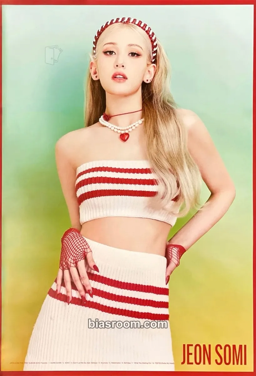 Jeon Somi XOXO Photocard - Jeon Somi K-pop photocard
