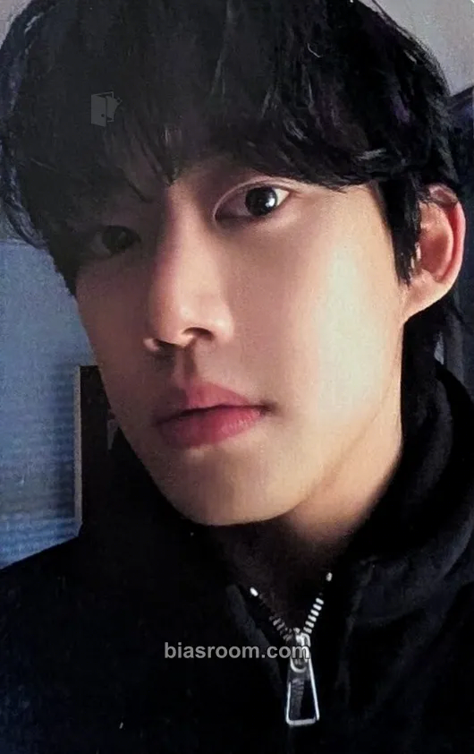 Lee Junyoung We break, you awake. Photocard - ChRocktikal - ChRocktikal K-pop photocard