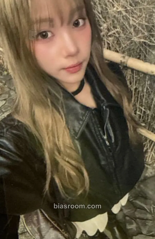 Sihyeon Fan-Con in Japan 'Spring Home Party' Photocard - CSR - CSR K-pop photocard