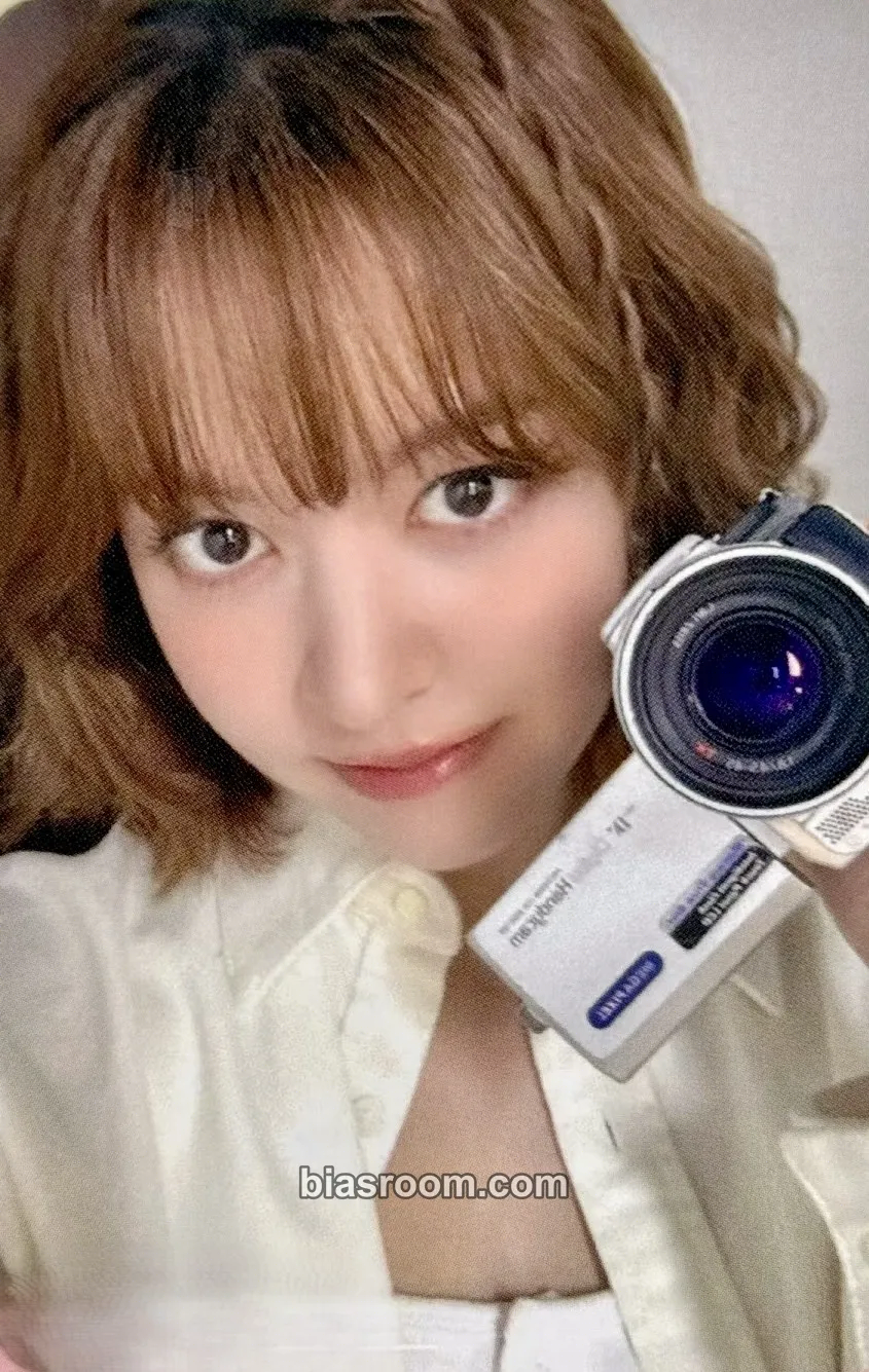 Lily Fe3O4: FORWARD Photocard - NMIXX - NMIXX K-pop photocard