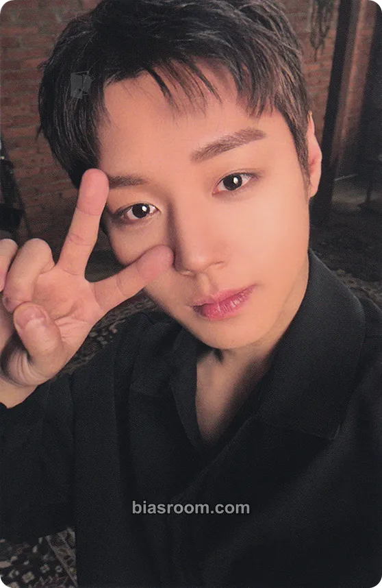 Jihoon Kiyoung Charcoal Chicken Photocard - Park Jihoon - Park Jihoon K-pop photocard