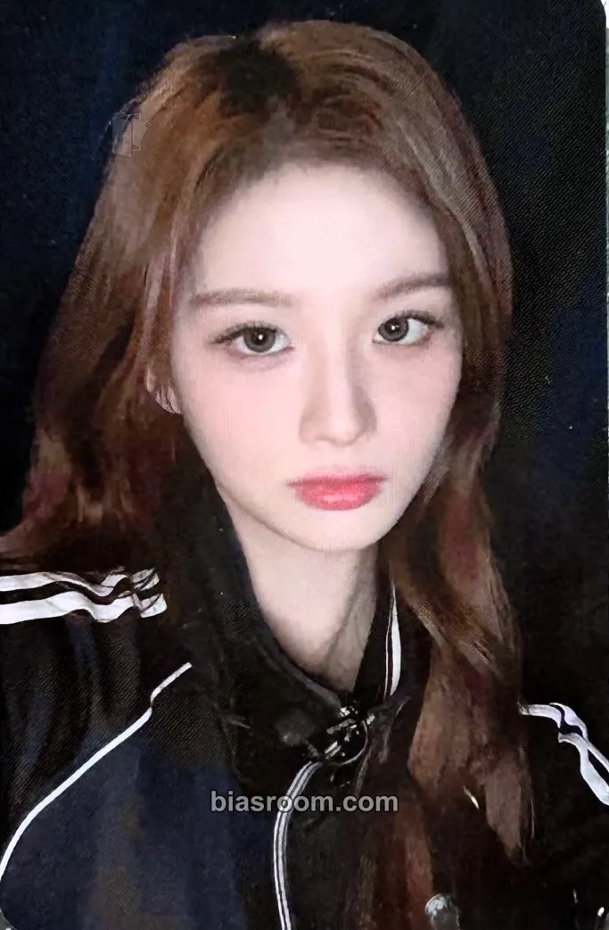 Sullyoon Fe3O4: FORWARD Photocard - NMIXX - NMIXX K-pop photocard