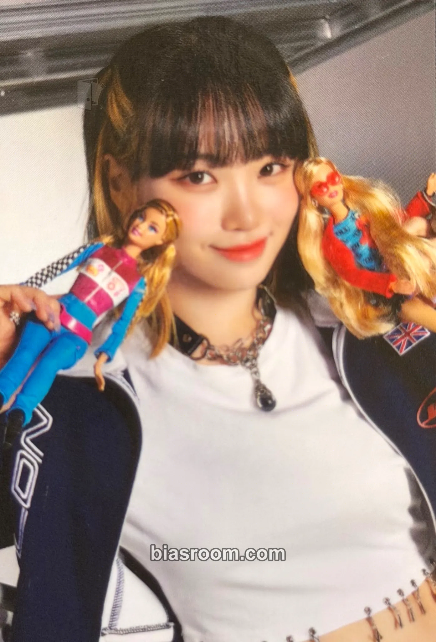 Kim Chaewon 'Fearnada' 2023 S/S Photocard - LE SSERAFIM - LE SSERAFIM K-pop photocard
