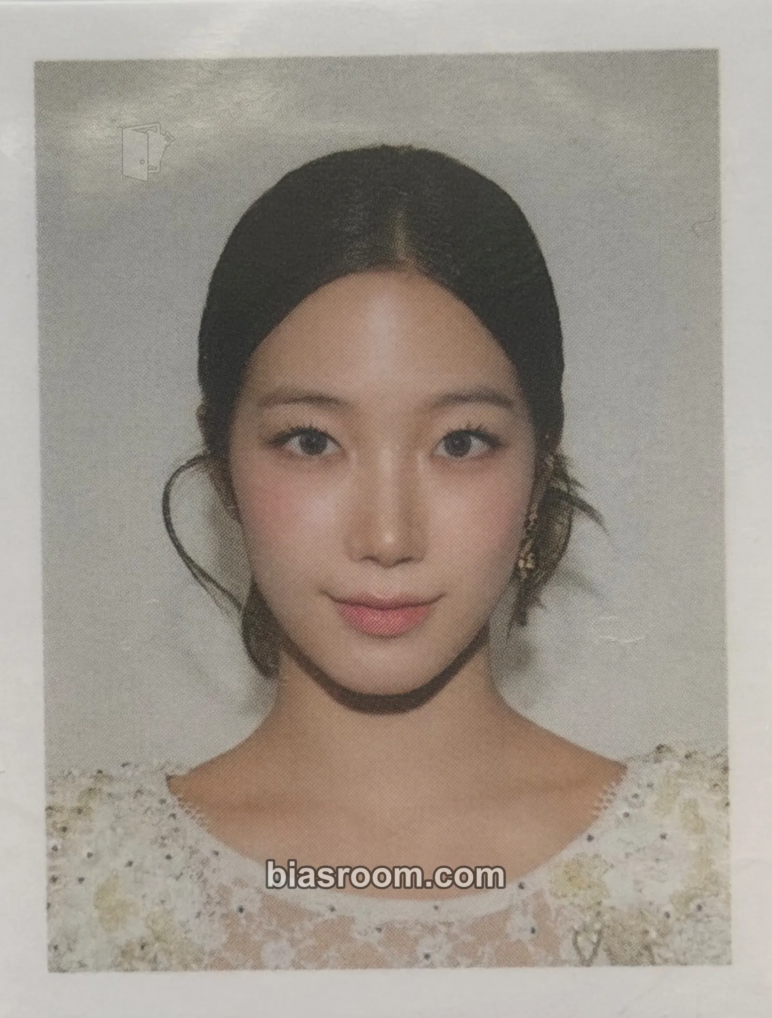 Kazuha Easy Crazy Hot Tour Encore (2025/26) Photocard - LE SSERAFIM - LE SSERAFIM K-pop photocard