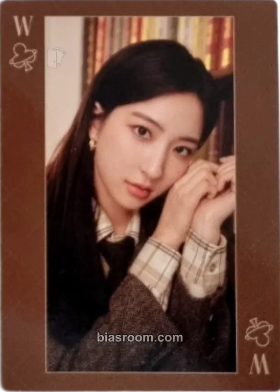 Eunseo 5th OFFICIAL FANCLUB 'UJUNG' KIT Photocard - WJSN - WJSN K-pop photocard