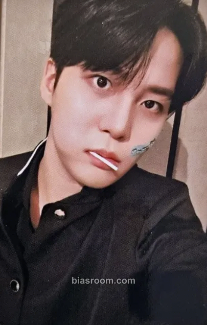 Jongho GOLDEN HOUR : Part.4 Photocard - ATEEZ - ATEEZ K-pop photocard