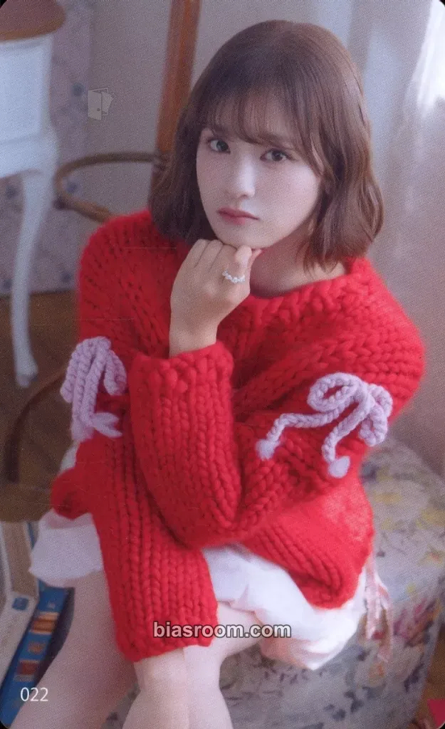 Ran 2024 ME:ICONIC Sweet Holiday Photocard - ME:I - ME:I K-pop photocard