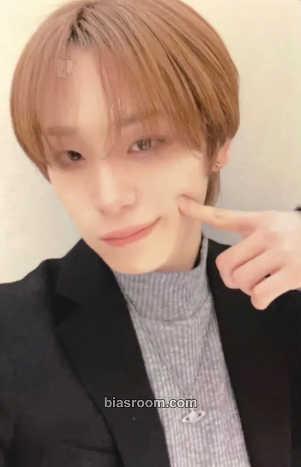Haru Type of X 1st Fan Meeting Photocard - XLOV - XLOV K-pop photocard