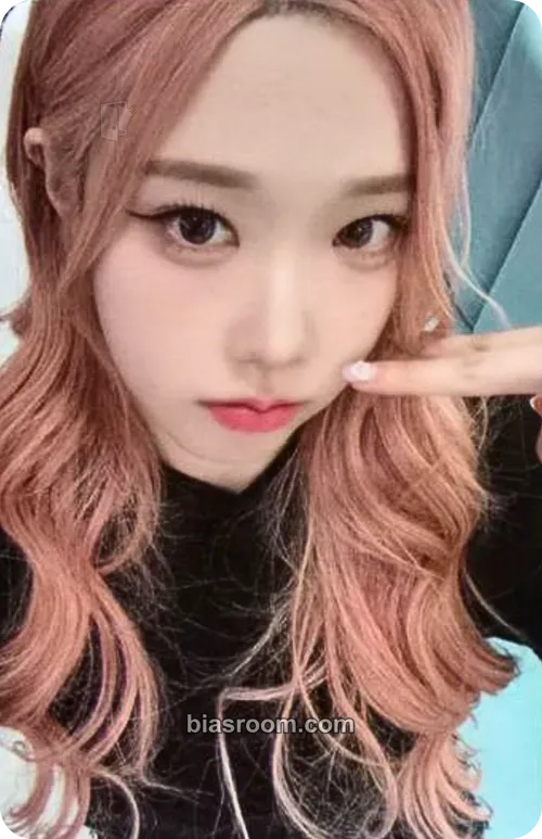 Chaewon Love XX Photocard - CLASSy - CLASSy K-pop photocard