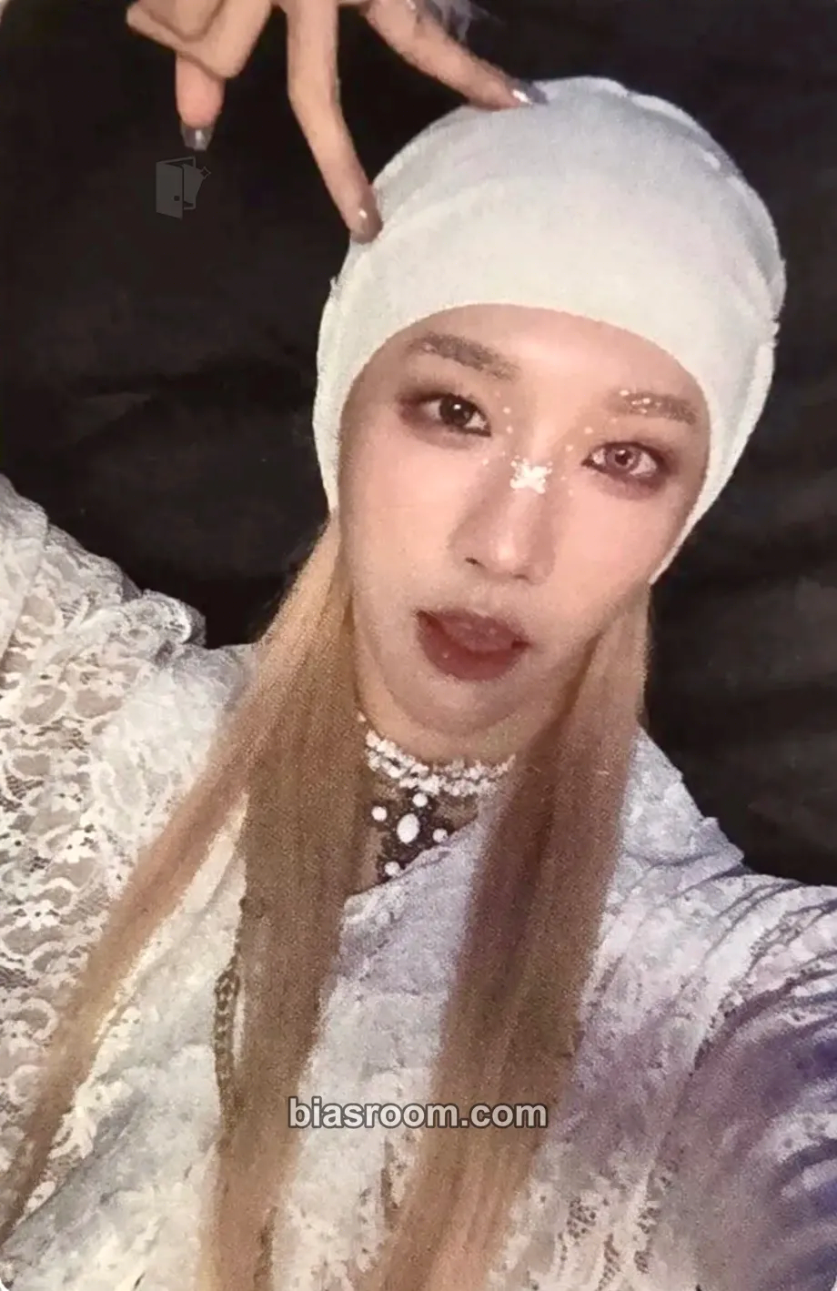 Rui I ONE Photocard - XLOV - XLOV K-pop photocard