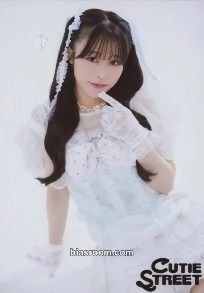 Aika Sano 5-Photo Set - LARME Costume Edition Photocard - Cutie Street - Cutie Street K-pop photocard