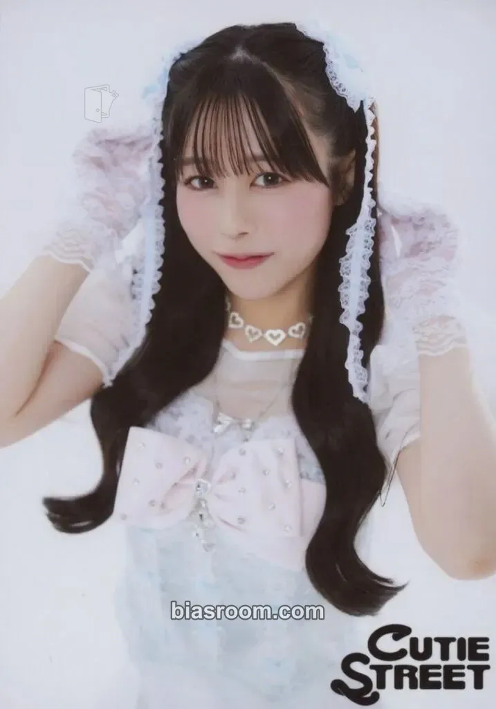 Aika Sano 5-Photo Set - LARME Costume Edition Photocard - Cutie Street - Cutie Street K-pop photocard