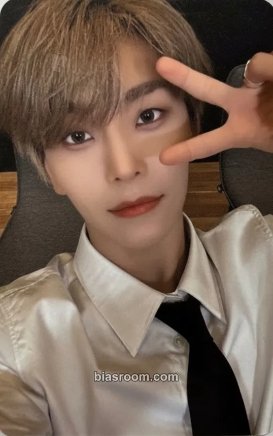 Xinlong EUPHORIA Photocard - ALPHA DRIVE ONE - ALPHA DRIVE ONE K-pop photocard