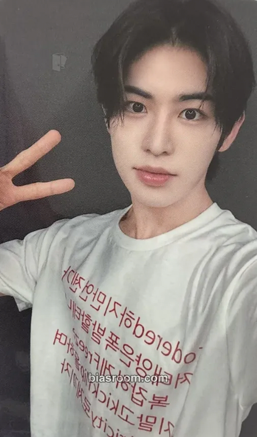 Minje Kick Out, Flip Now! Photocard - KickFlip - KickFlip K-pop photocard