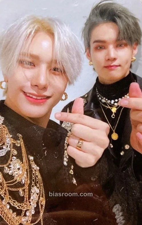 VOICE: The Future Is Now Photocard - VICTON - VICTON K-pop photocard