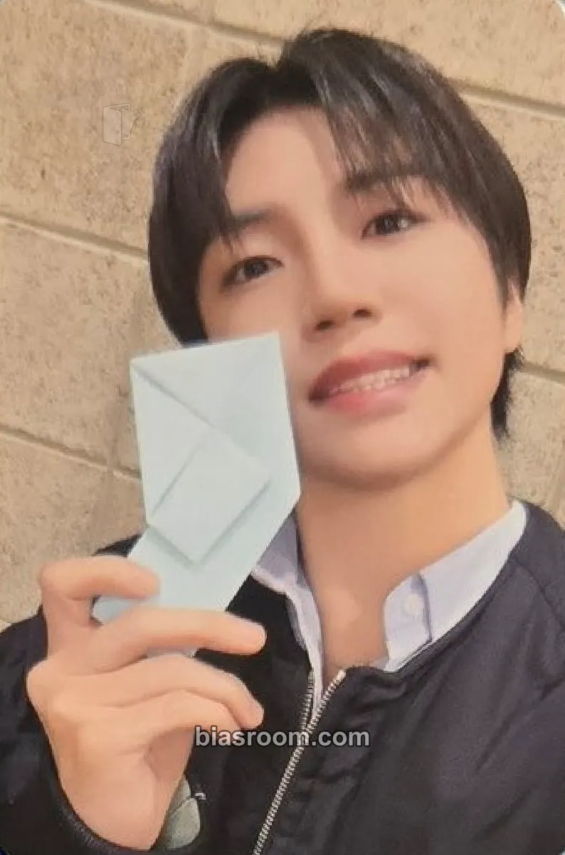 Lee Jiham A.C.E 2025 SEASONS GREETINGS: A Peek Into Squad A.C.E Photocard - A.C.E - A.C.E K-pop photocard