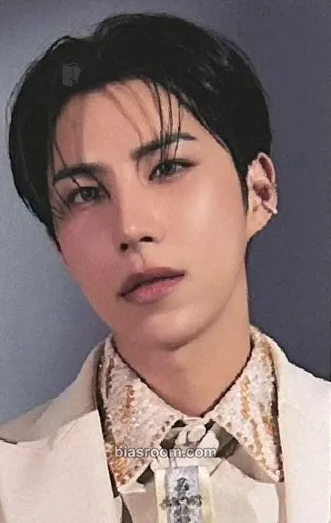 Wow PINATA Photocard - A.C.E - A.C.E K-pop photocard