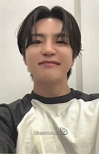 Lee Jiham PINATA Photocard - A.C.E - A.C.E K-pop photocard
