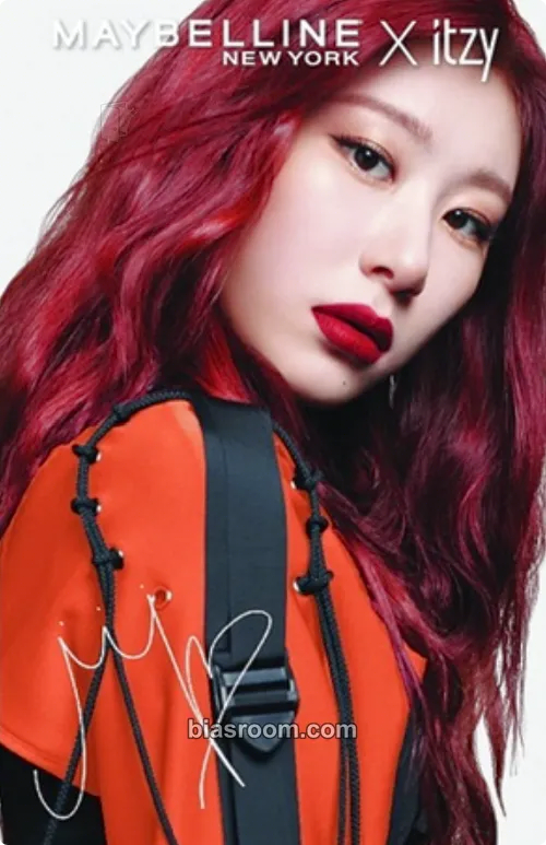 Chaeryeong ITZY X Maybelline Photocard - ITZY - ITZY K-pop photocard