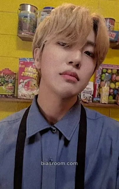 Lee Jiham A.C.E 2021 Valentine's Day Photocard - A.C.E - A.C.E K-pop photocard