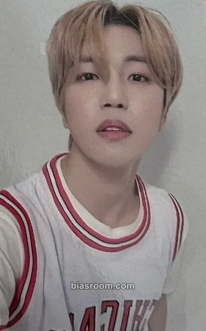 Lee Jiham A.C.E 2021 Valentine's Day Photocard - A.C.E - A.C.E K-pop photocard
