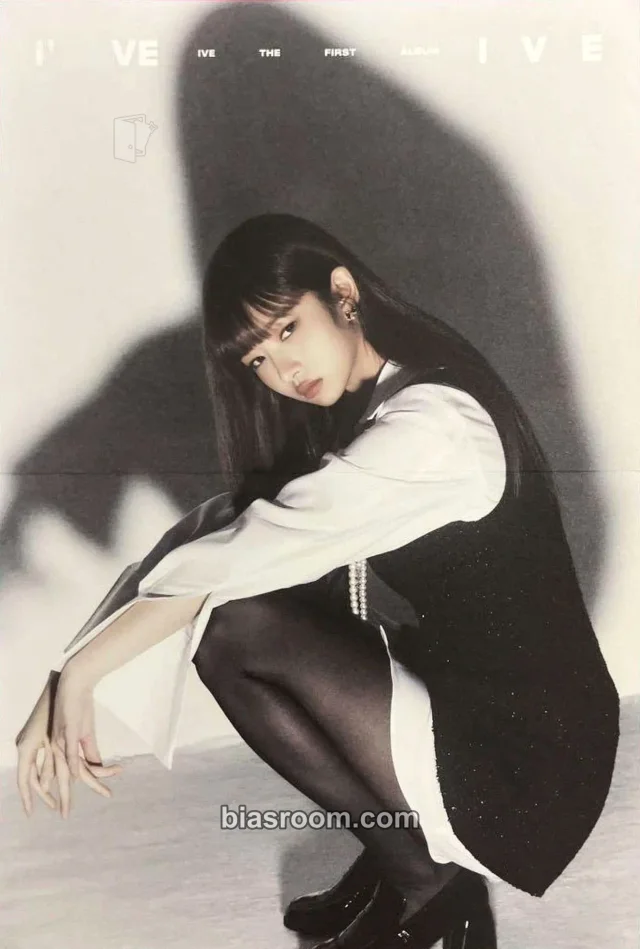 IVE - Rei - I've IVE Album pob (pre-order benefit) folded poster album inclusion
