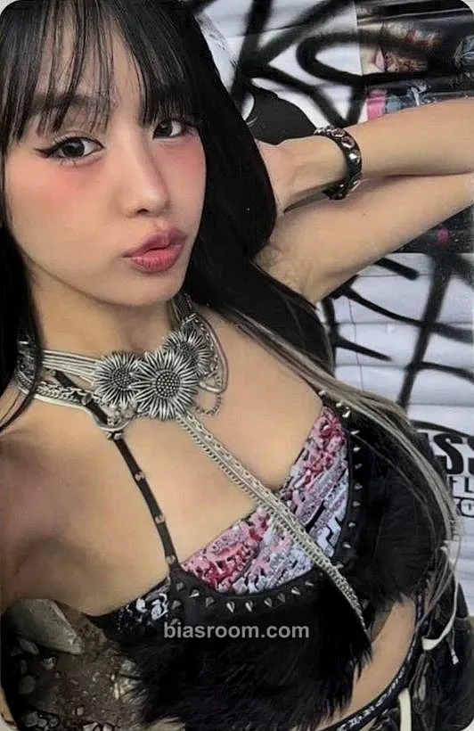 Natty Tokyo Mission Start Photocard - KISS OF LIFE - KISS OF LIFE K-pop photocard