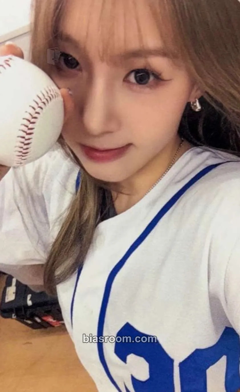 Chaehyun Crack Code Photocard - Kep1er - Kep1er K-pop photocard
