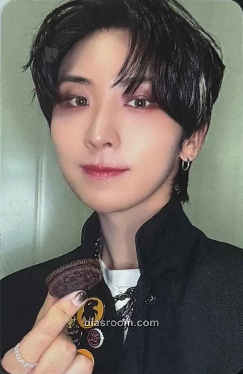 Kevin Park 01 Photocard - V01D - V01D K-pop photocard